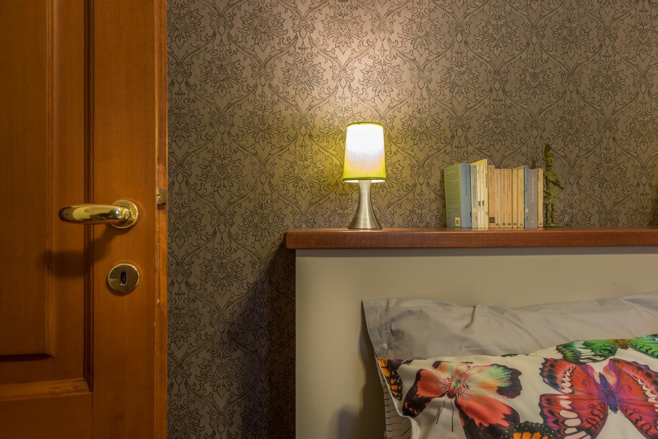 Casa Asso Di Coppe B&B 알바 외부 사진