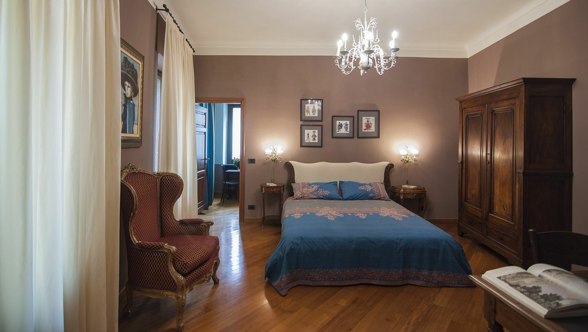 Casa Asso Di Coppe B&B 알바 외부 사진